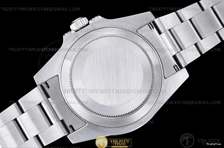 1224 Bright Submariner 116610LV 904L Dia SS SS Grn Noob VR 1083